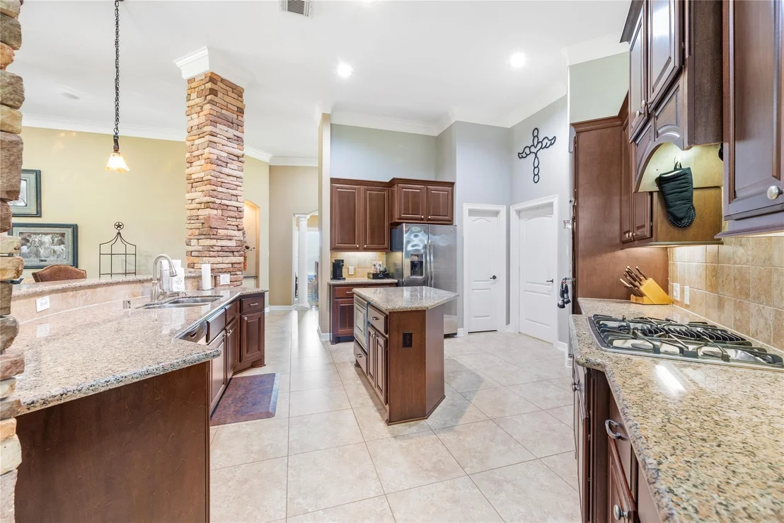 Photo of 32707 Westminster Drive