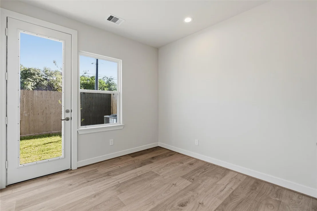 Photo of 3907 Willowbend Point Drive