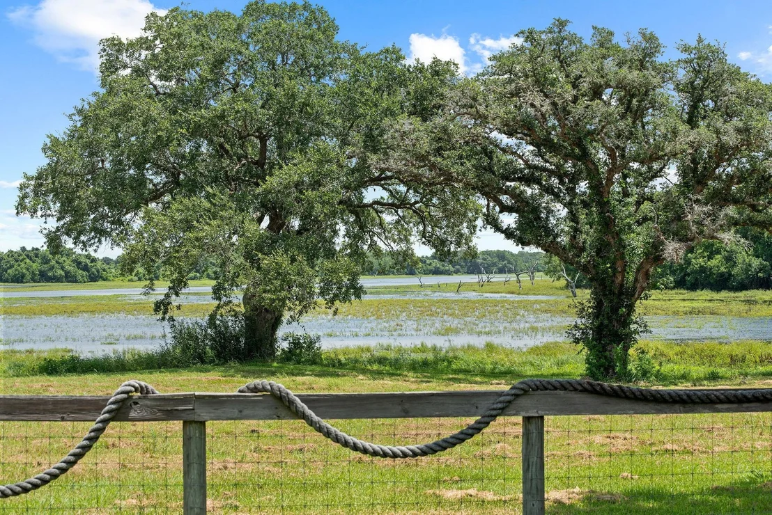 Photo of 605 State Highway 172
