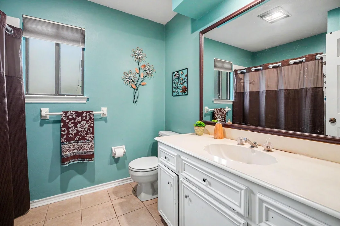 Photo of 1623 Lake Bluff Drive