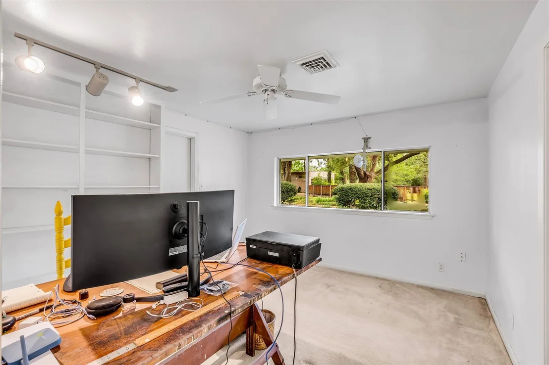 Photo of 11427 Glenora Drive