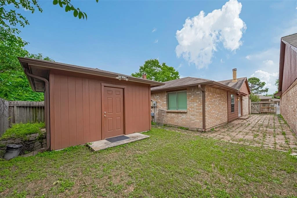Photo of 19942 Mountain Dale Drive