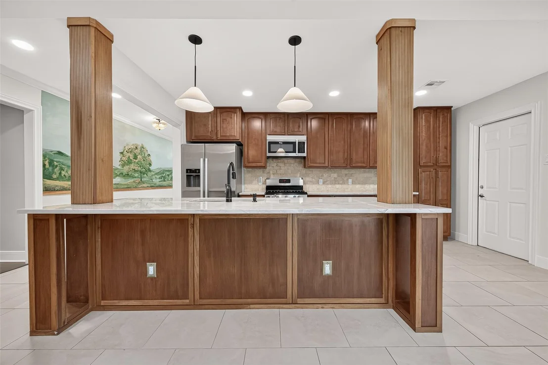 Photo of 11126 Cedarhurst Drive