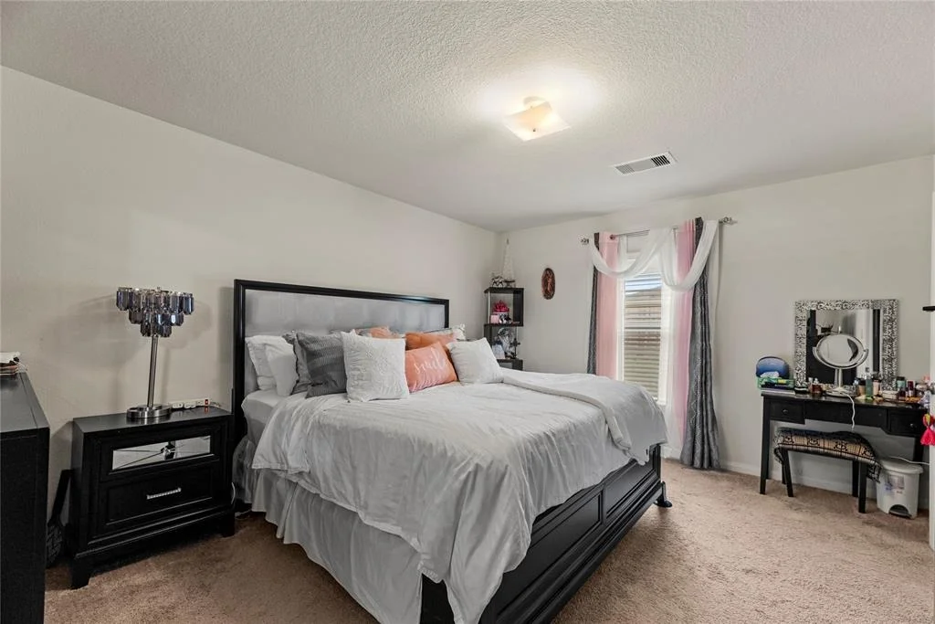 Photo of 20435 Flatiron Drive