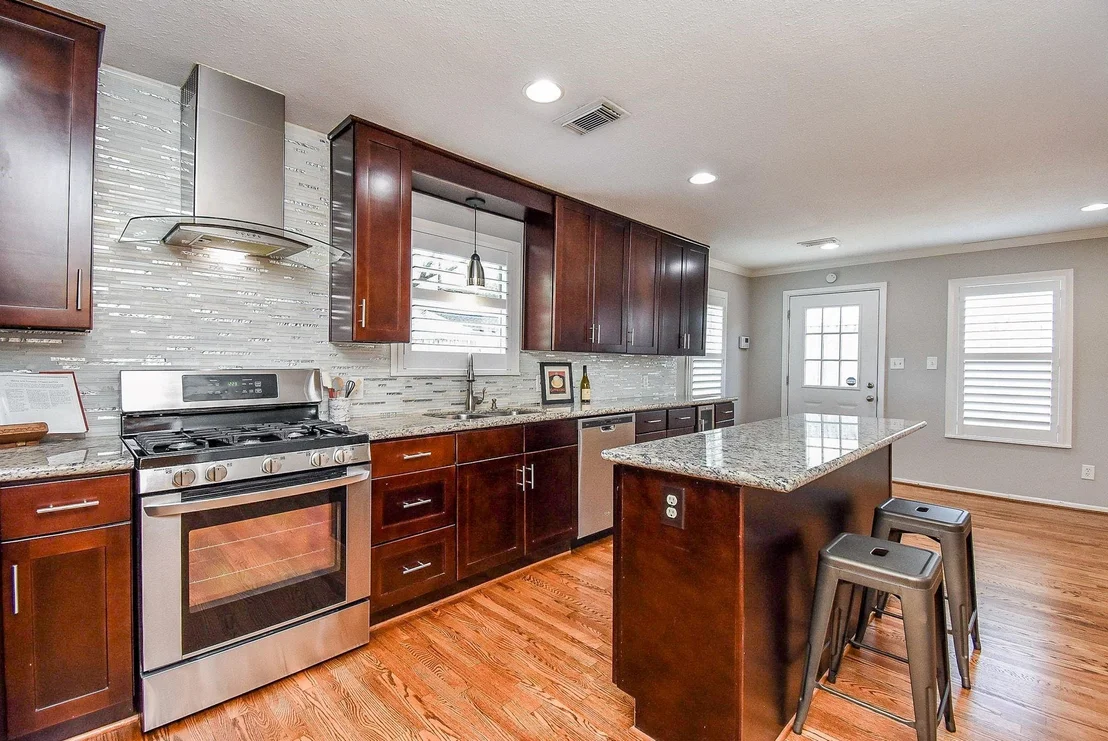 Photo of 1631 Chantilly Lane