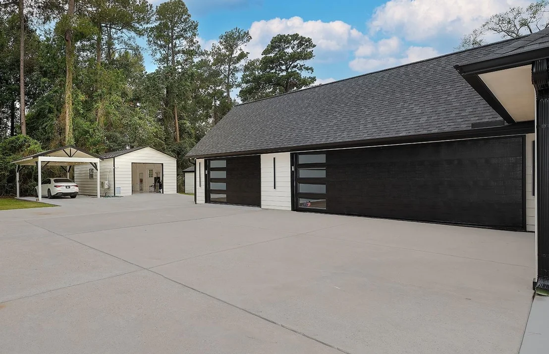 Photo of 15232 Saddlewood Drive