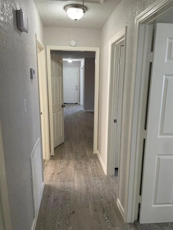 Photo of 4914 Fairgreen Lane
