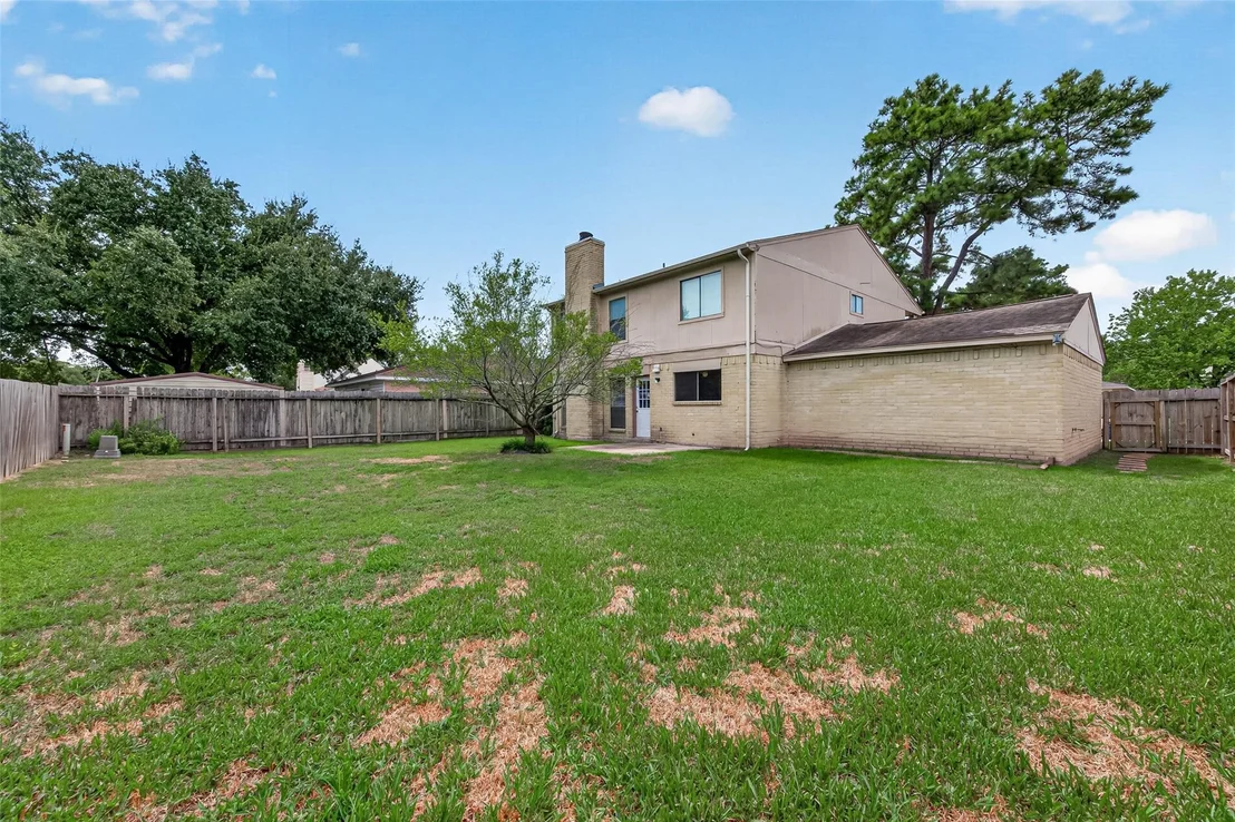 Photo of 18534 Sweetmeadow Drive