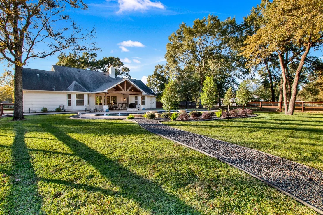 Photo of 33402 Hillside Drive