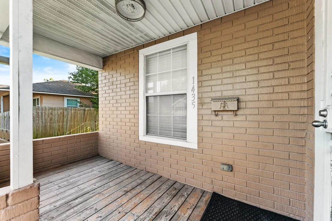 Photo of 1435 N Durham Drive