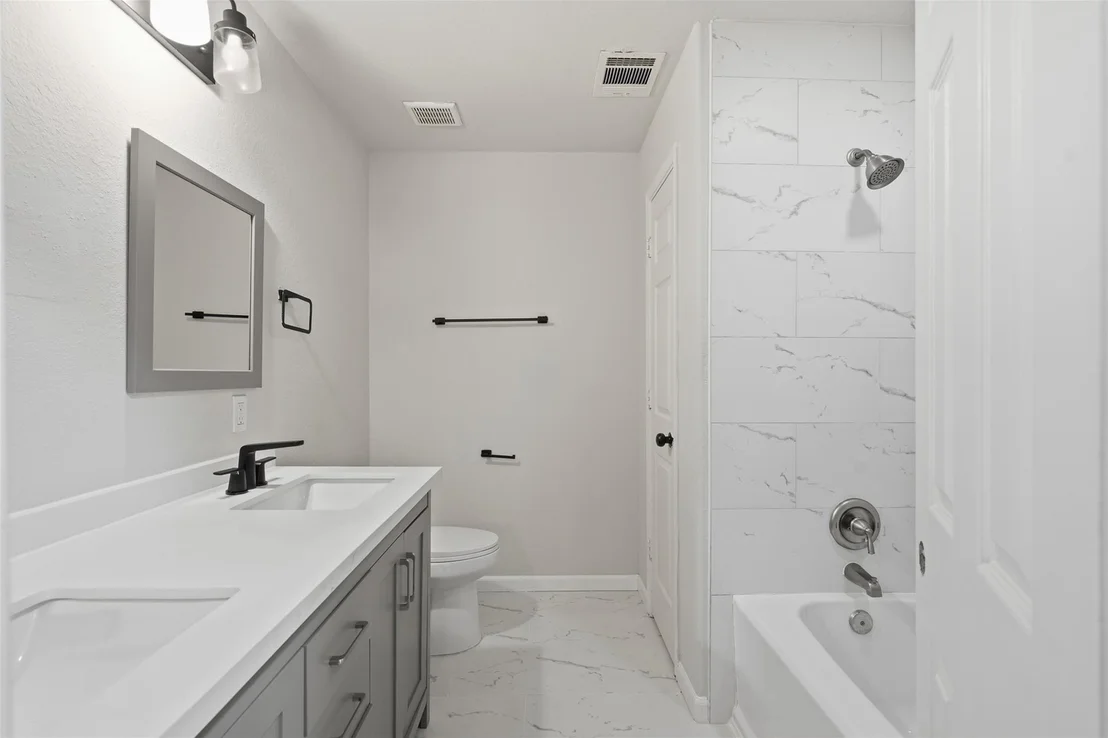 Photo of 21330 Amesbury Meadow Lane