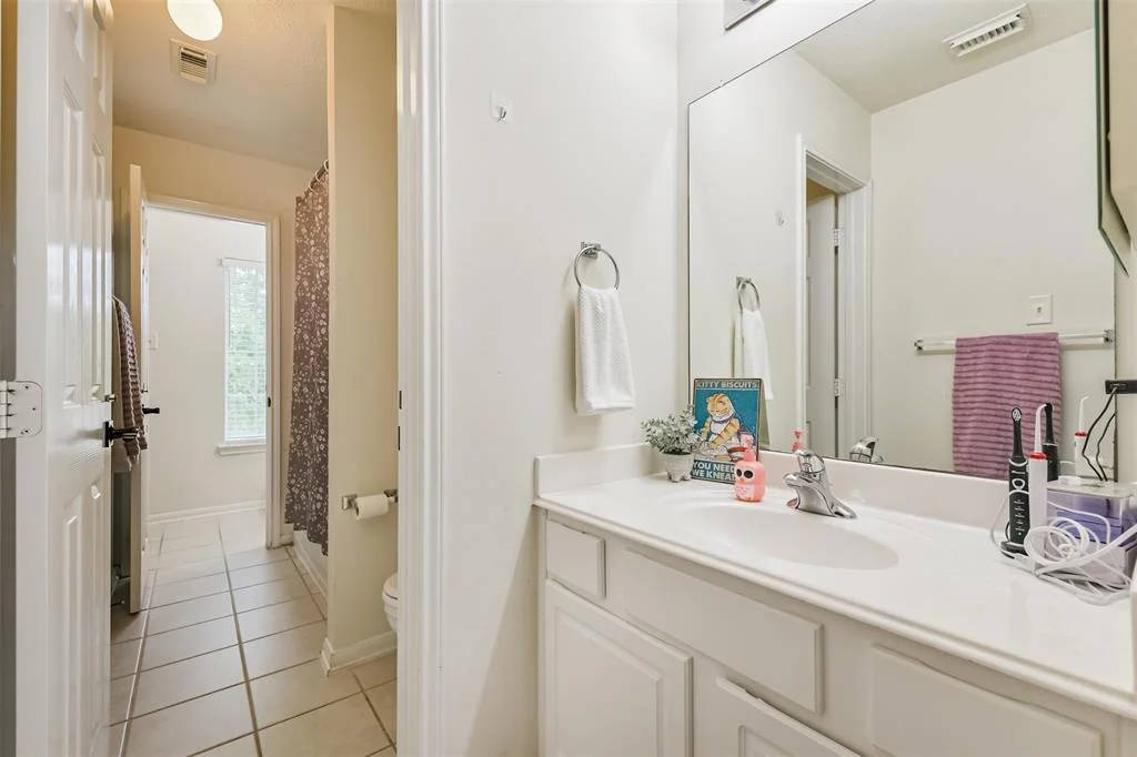 Photo of 9127 Memorial Valley Drive