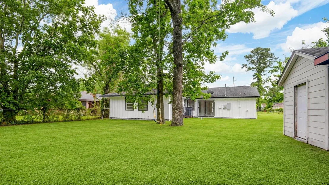 Photo of 7329 Gleason Road