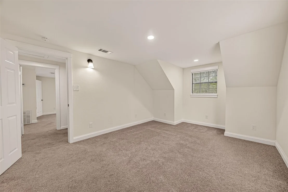 Photo of 2103 Bayou Drive