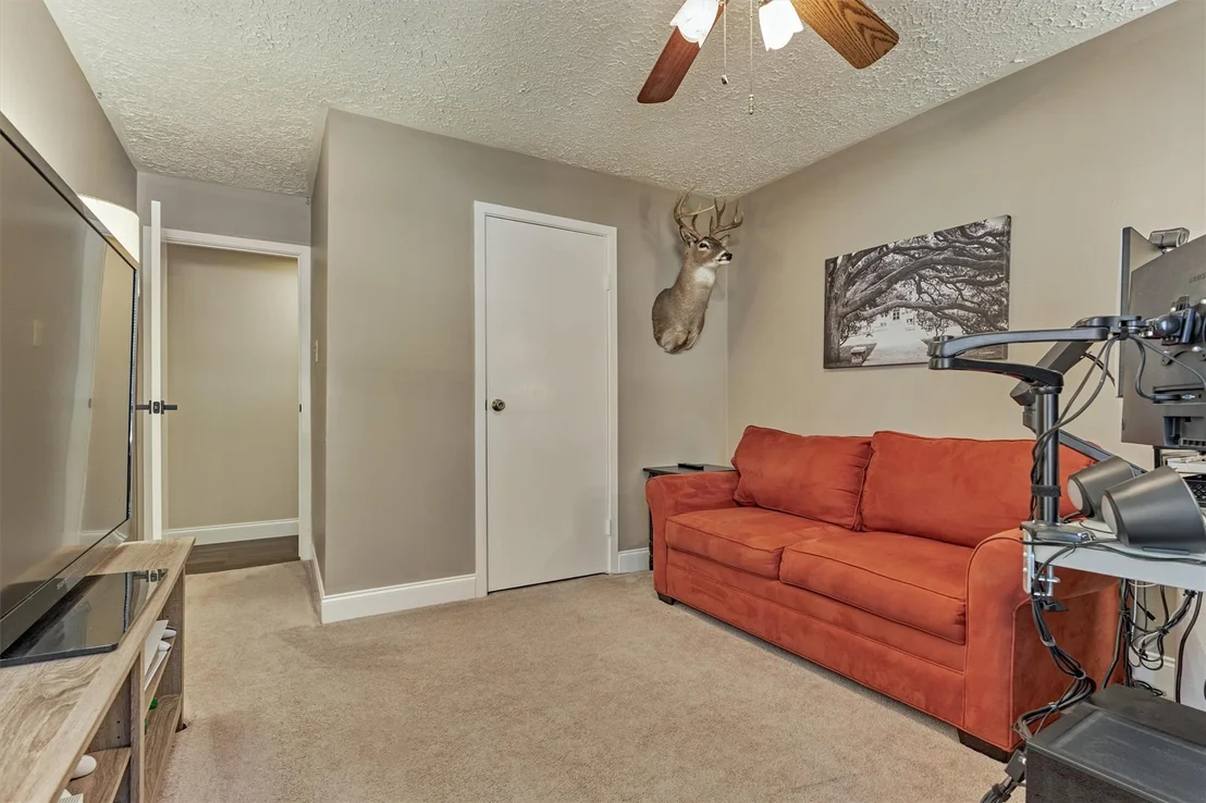 Photo of 2615 Rosewood Place