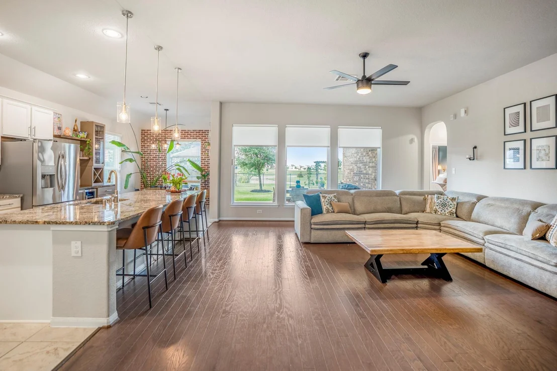 Photo of 7511 Laguna Lake Drive