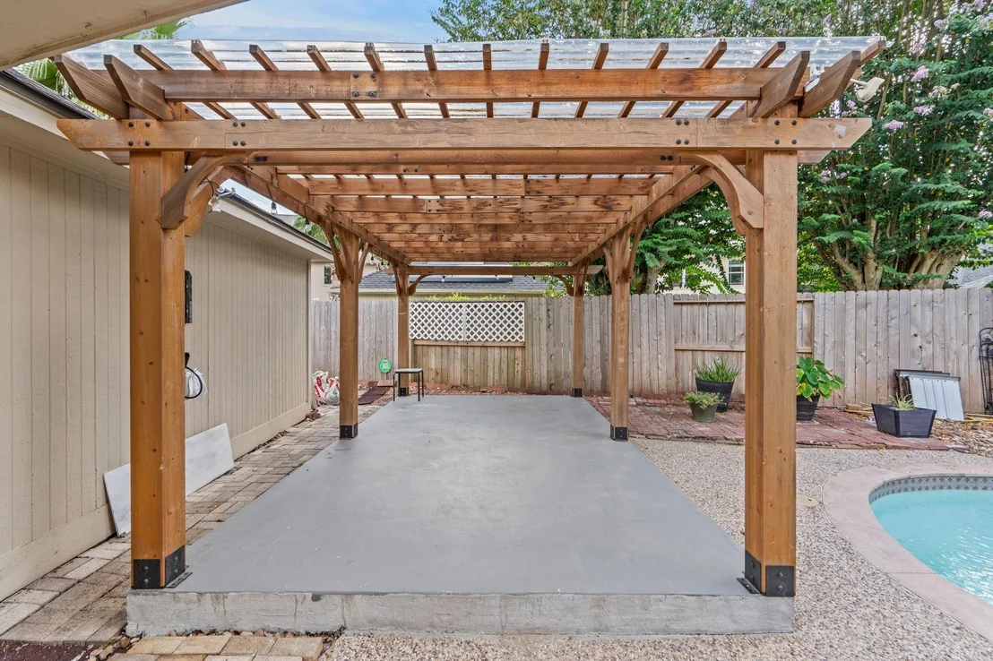 Photo of 7414 Starbridge Drive