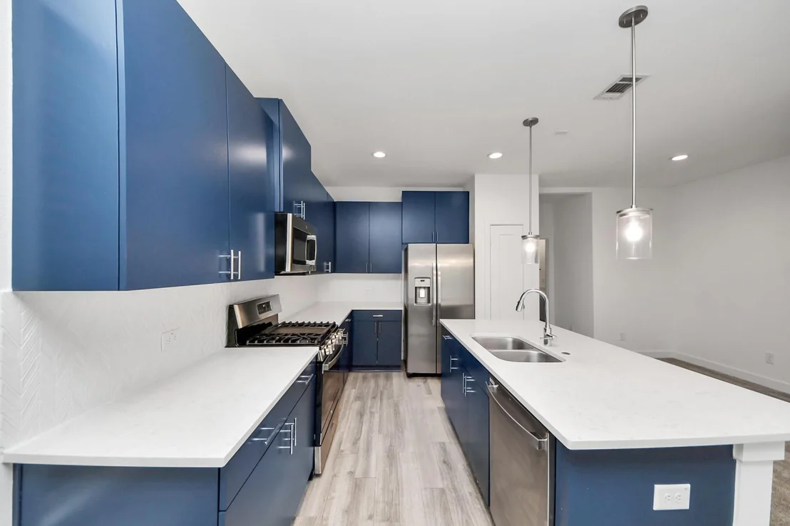 Photo of 18527 Centro Row