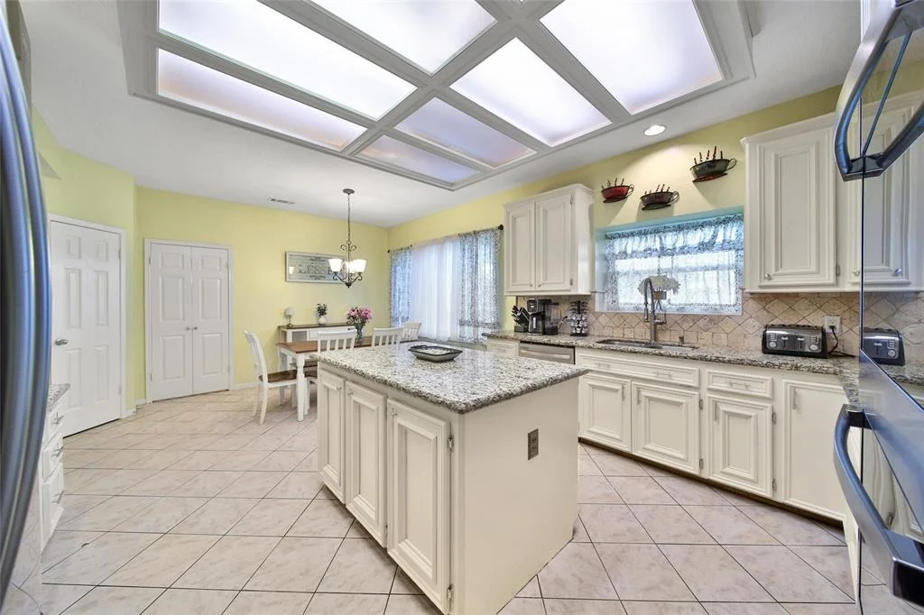 Photo of 16702 Avenfield Road