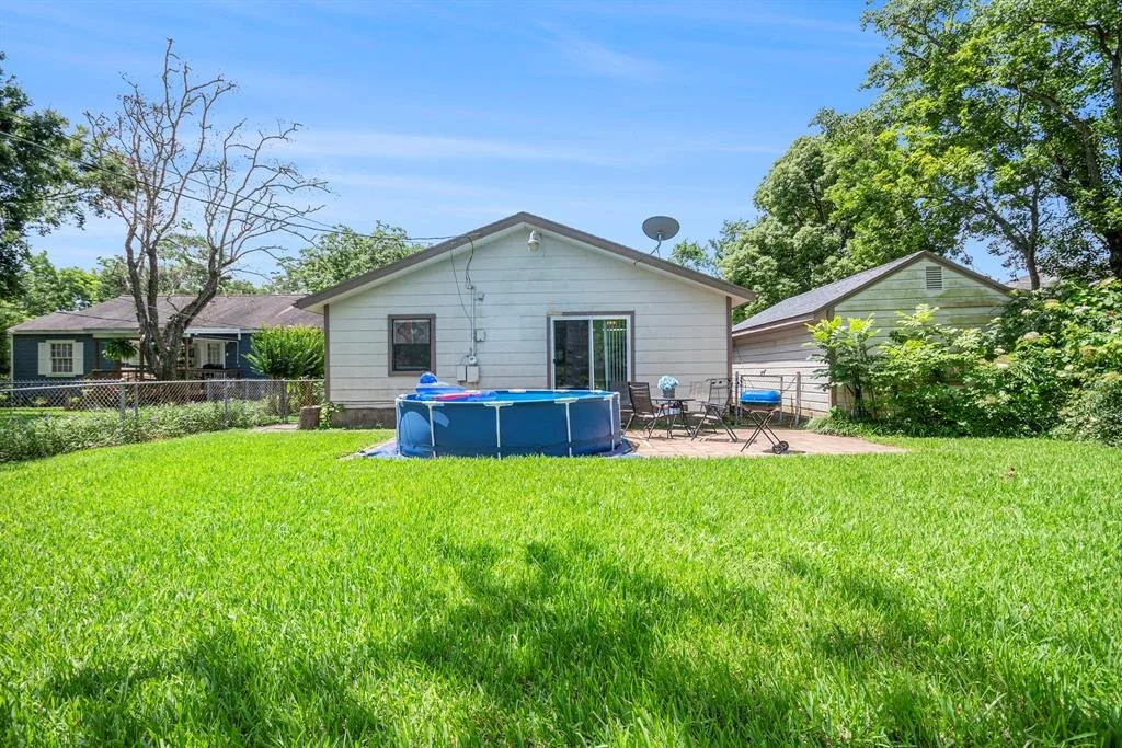 Photo of 1908 Oleander Drive