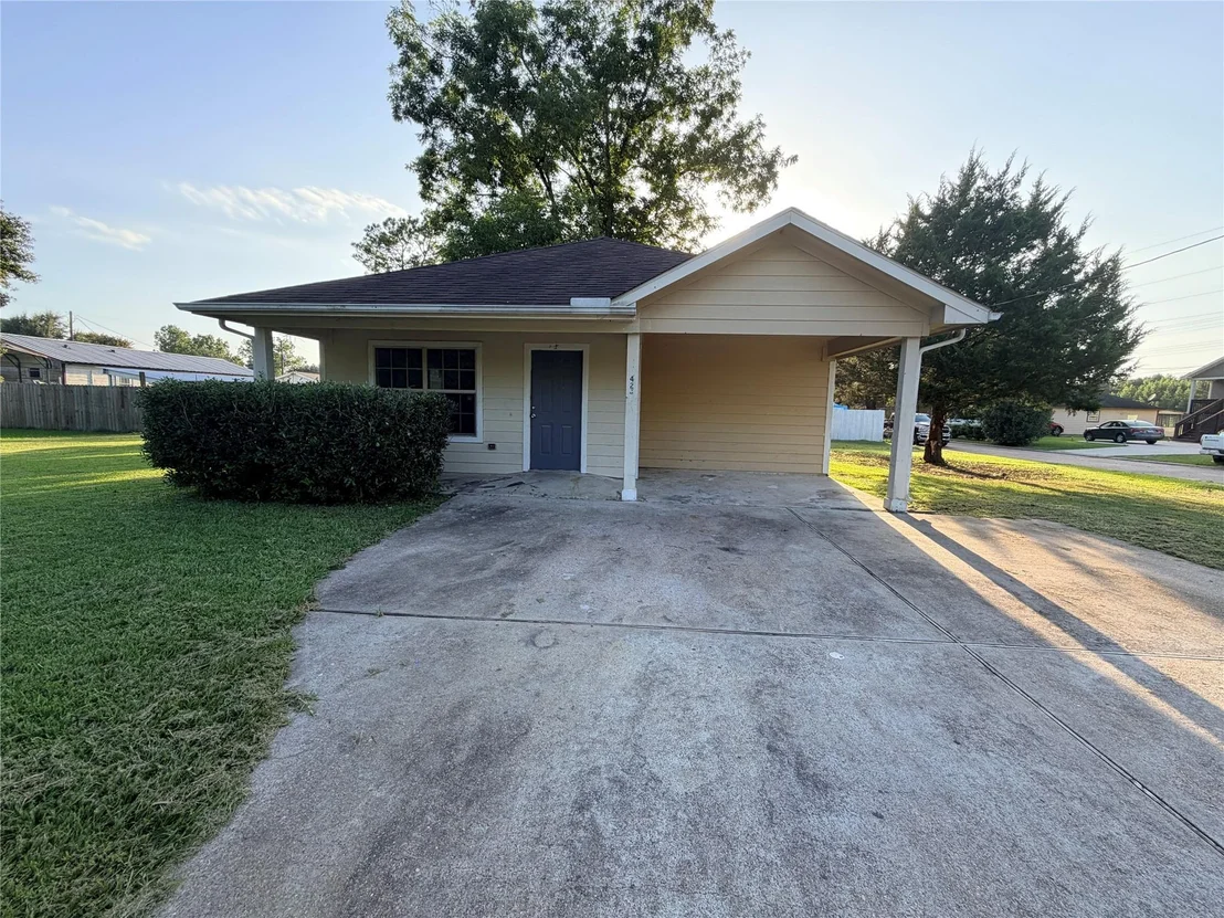 Photo of 424 Baker Circle