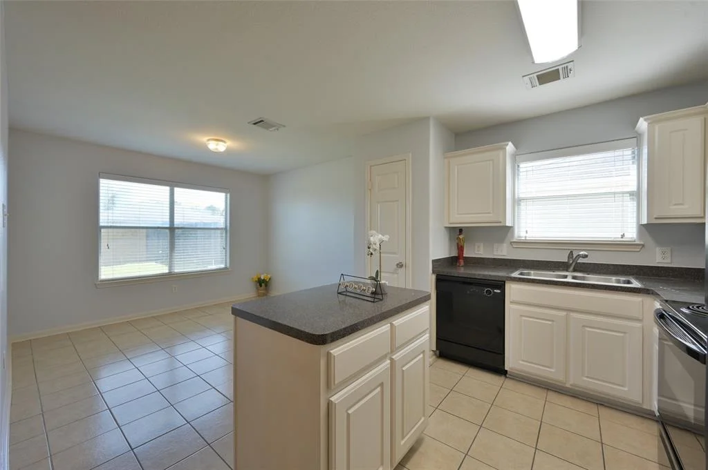 Photo of 28914 Trinity River Drive