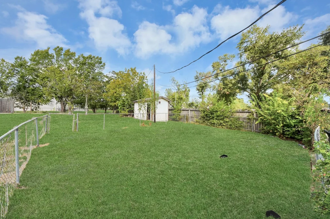 Photo of 4619 Frontier Drive