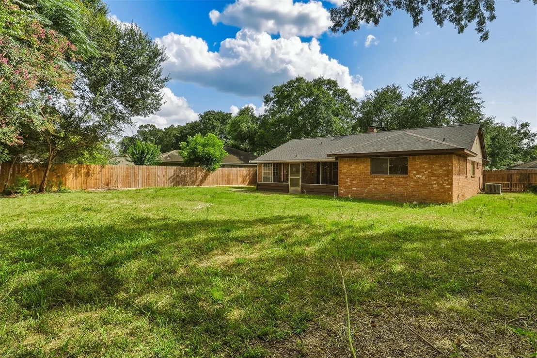 Photo of 5006 Whispering Falls Drive