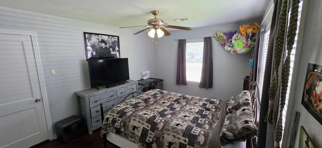 Photo of 1208 Chevy Chase Drive