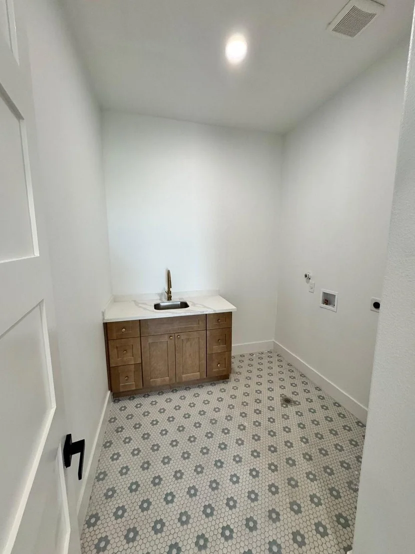Photo of 13014 Buccaneer Parkway