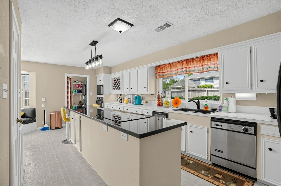 Photo of 16211 N Greenfield Drive