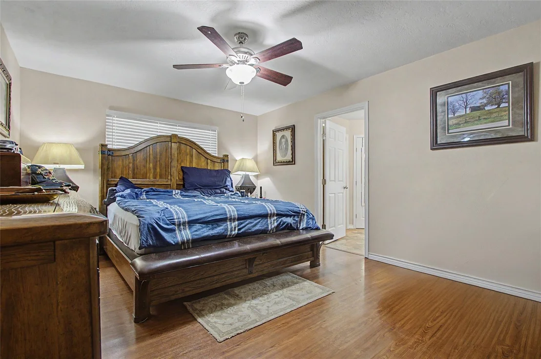 Photo of 2549 River Ridge