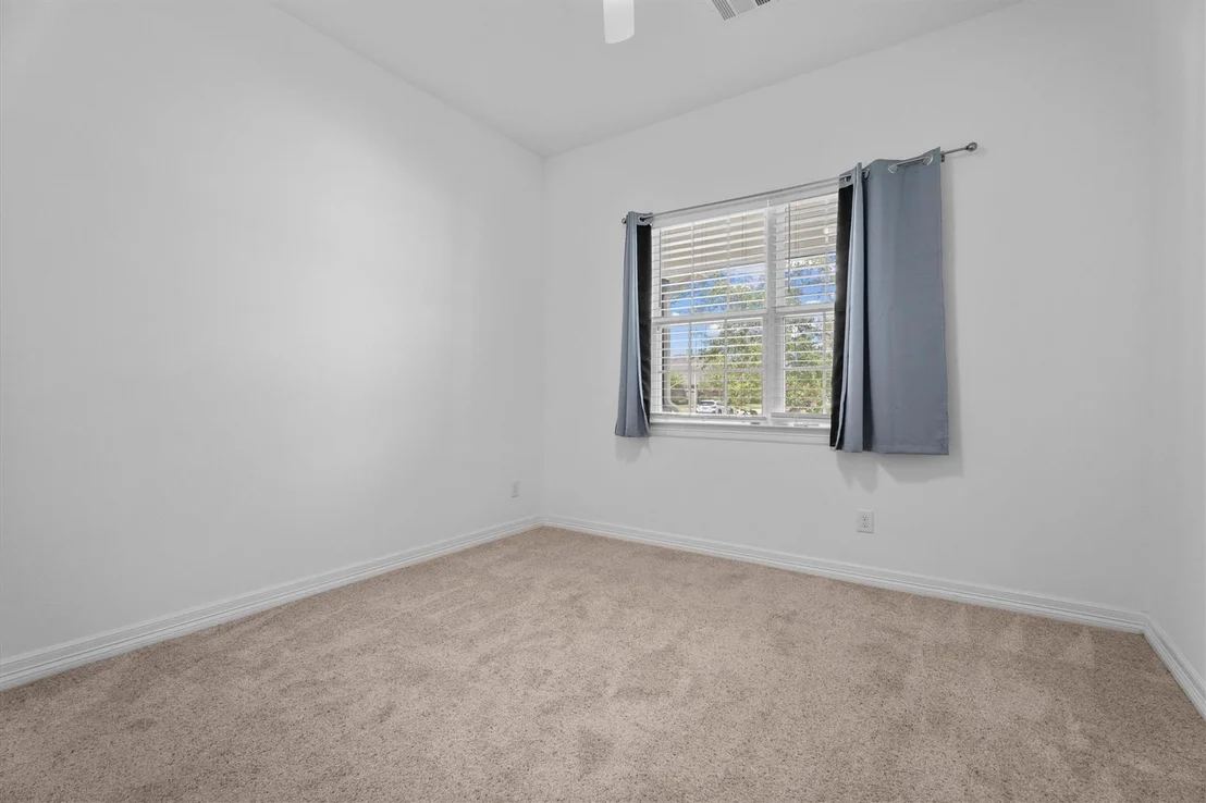 Photo of 7335 Laguna Lake Drive