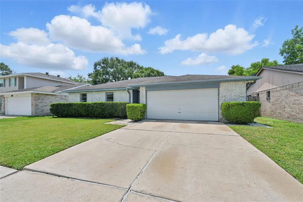 Photo of 10119 Peachridge Drive