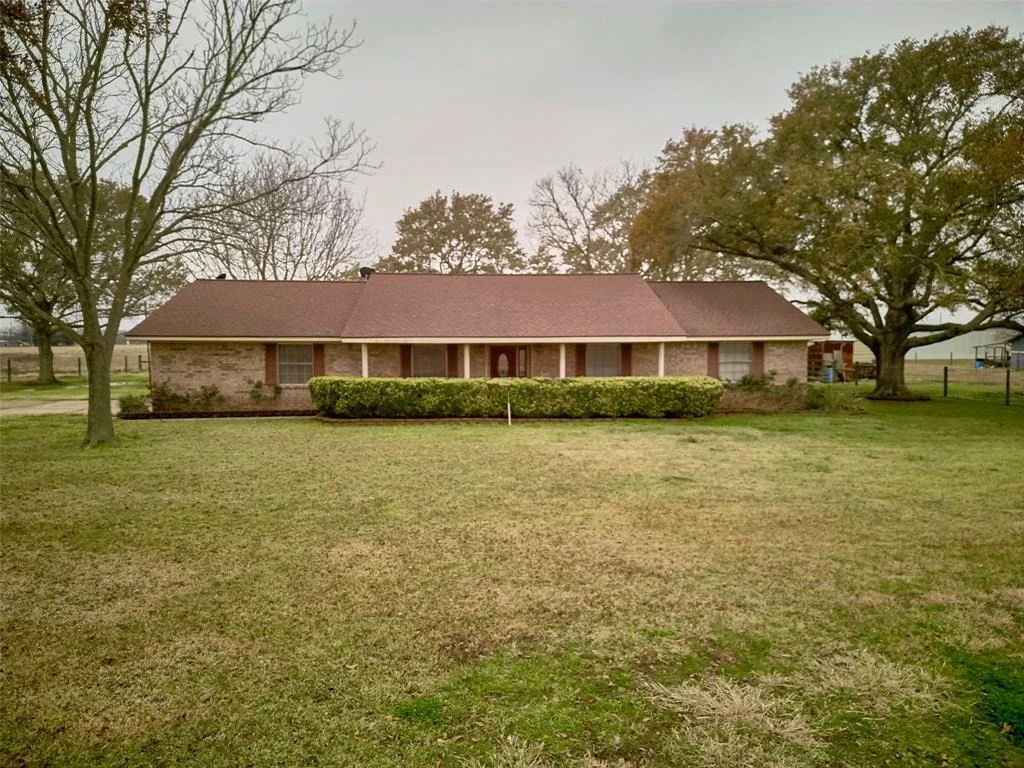 Photo of 8310 Power Line Road