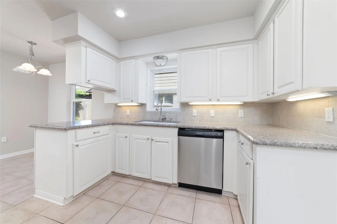 Photo of 11426 Endicott Lane