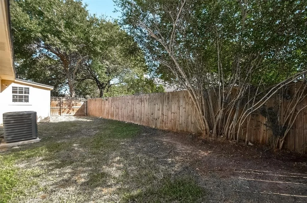Photo of 1718 Foxlake Drive