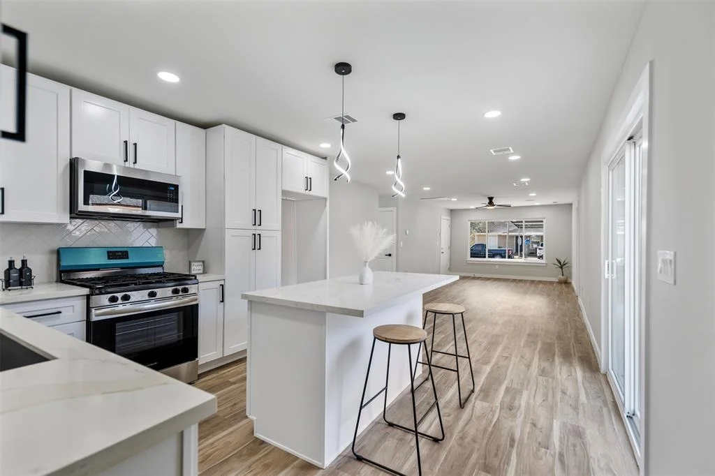Photo of 1302 Comal Avenue