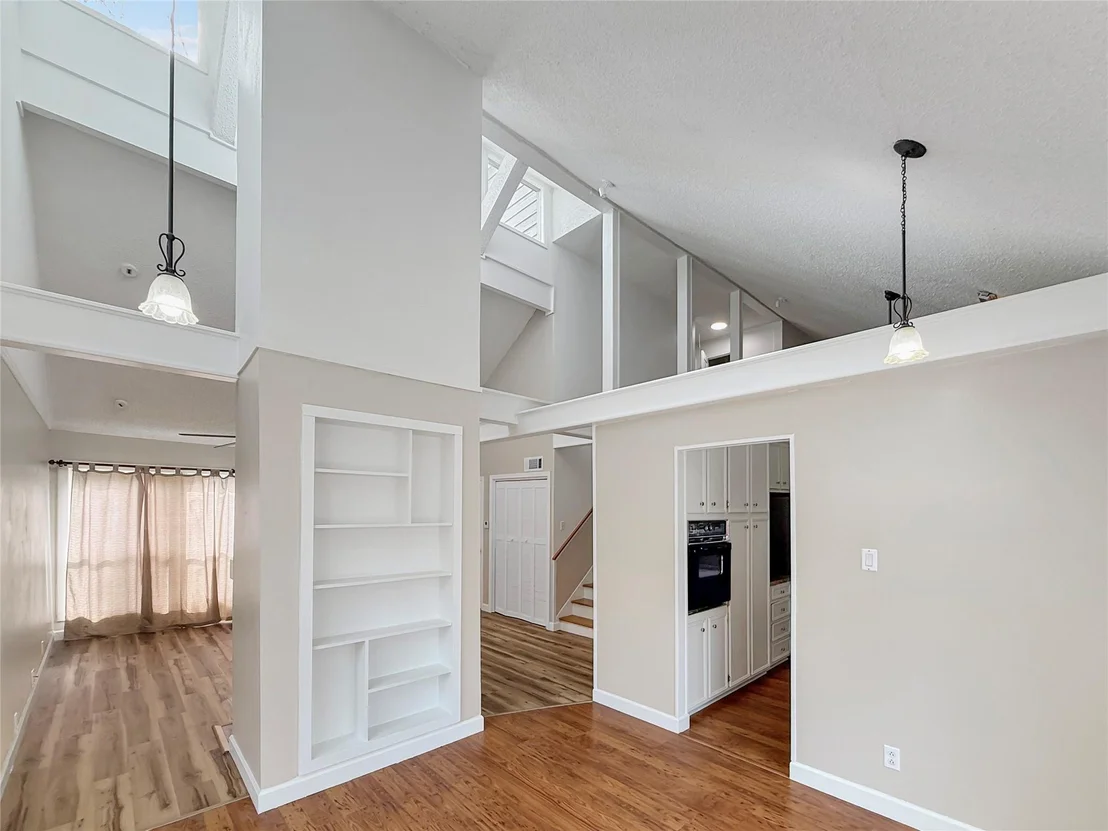 Photo of 447 Pinehurst Drive
