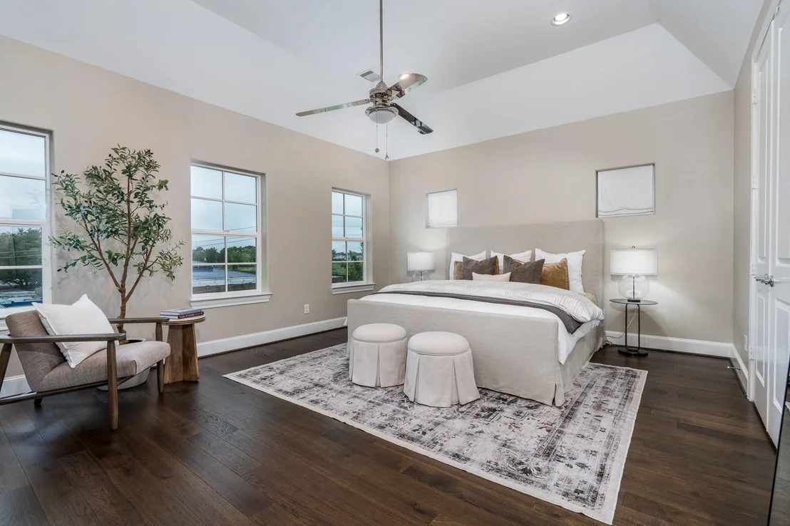 Photo of 8624 Emnora Lane