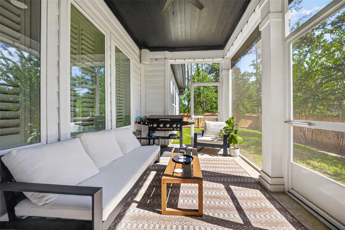 Photo of 10372 Fairview Drive