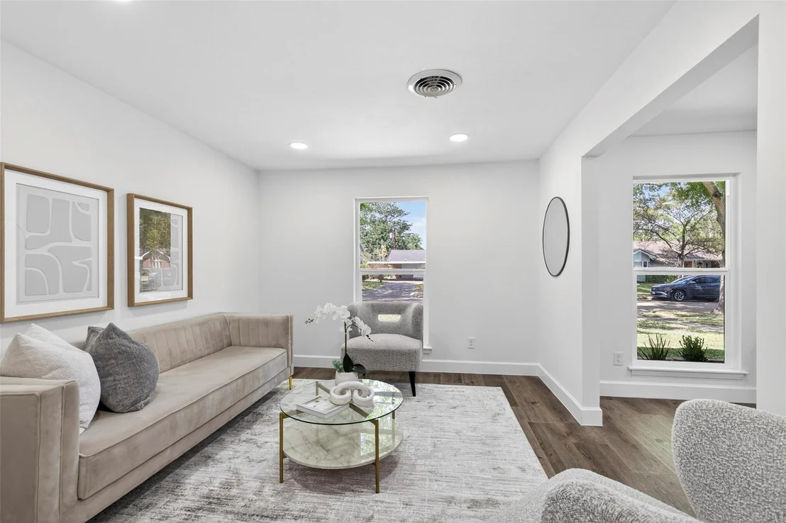 Photo of 5447 Darnell Street