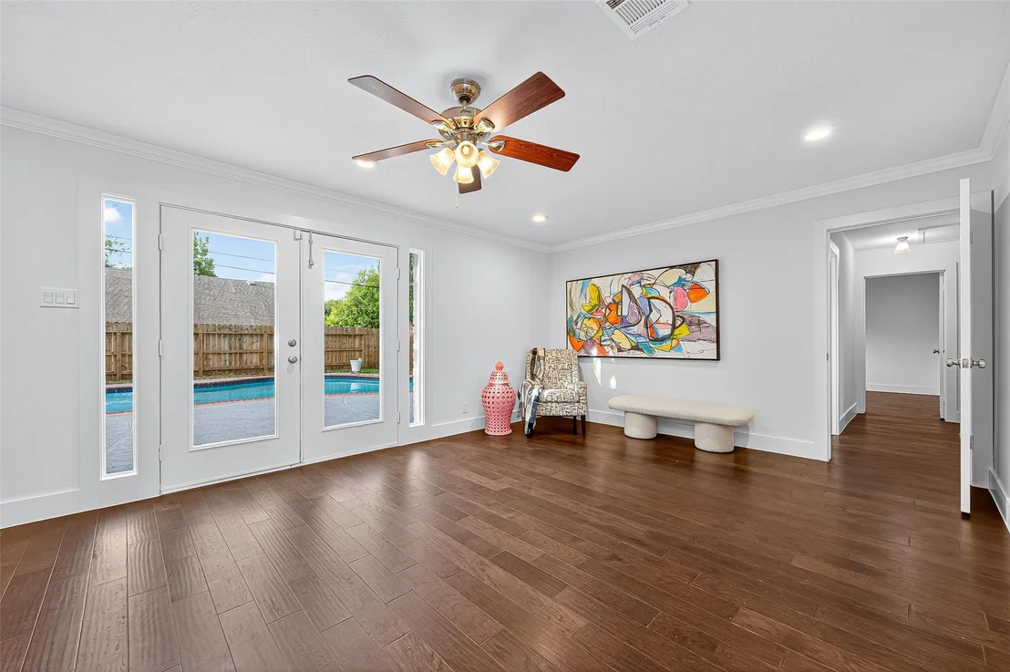 Photo of 9618 Meadowbriar Lane