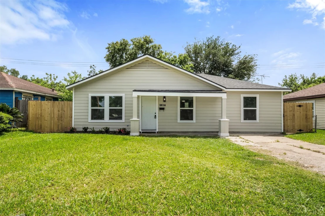 Photo of 2616 Windsor Lane