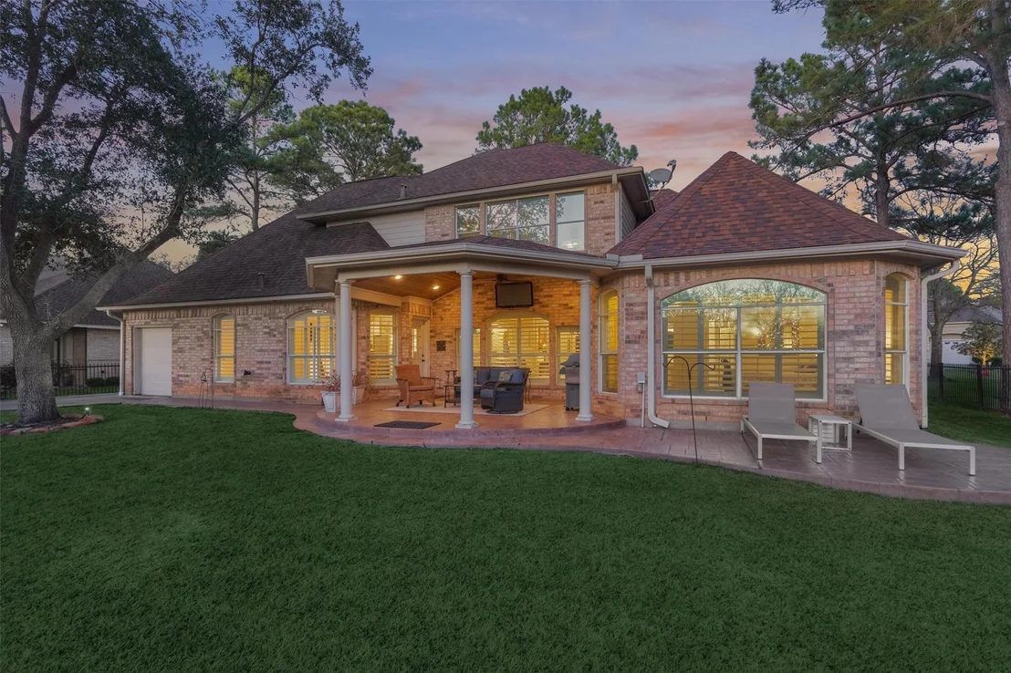 Photo of 147 Sunnyvale W