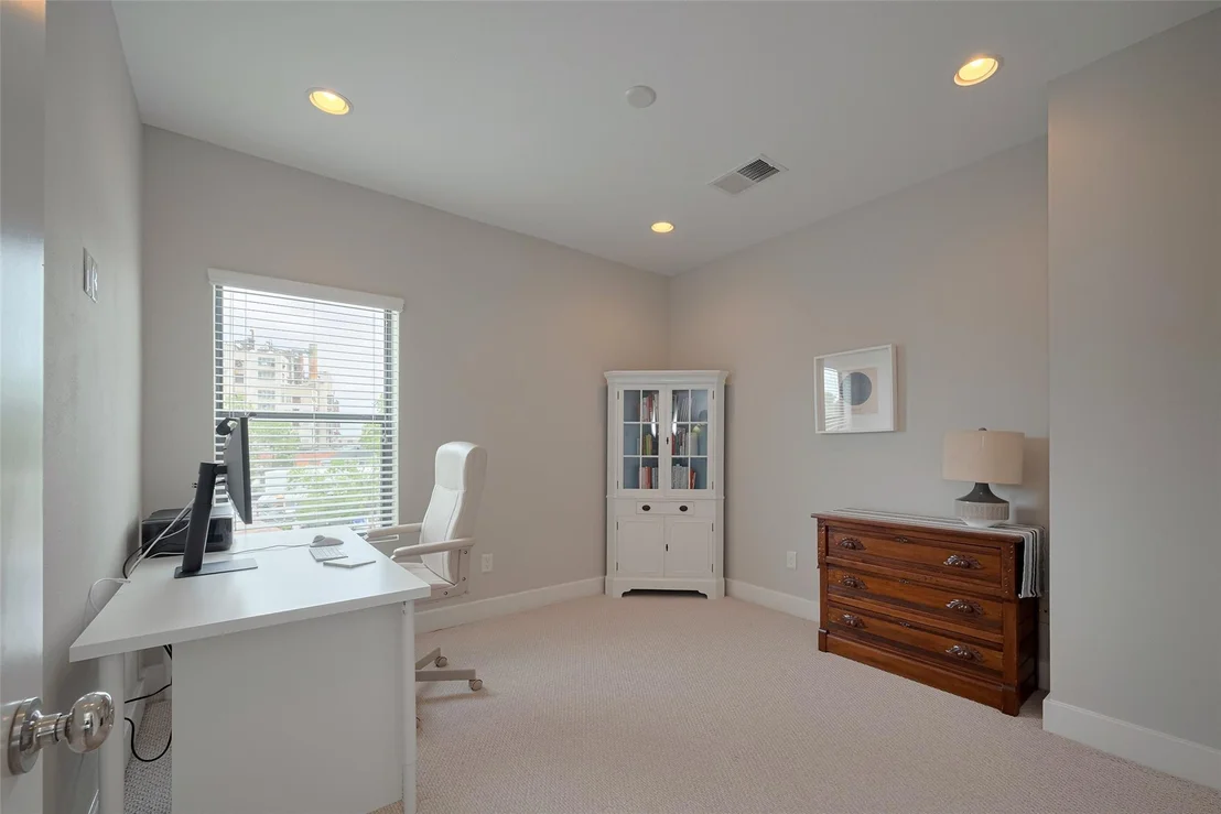Photo of 953 Saint Augustine Street