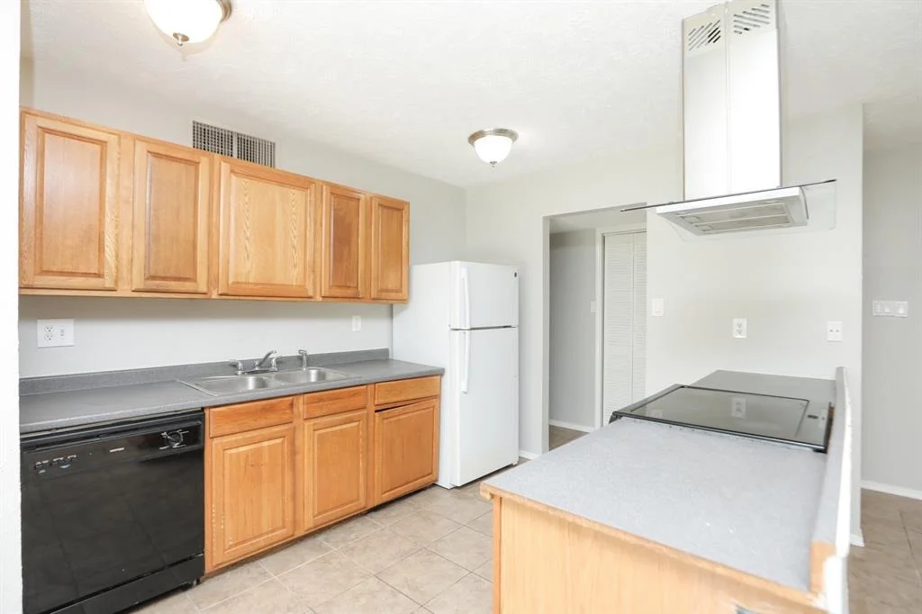 Photo of 17602 Wolf Hollow Drive