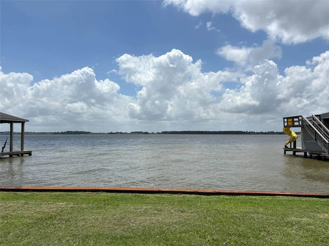 Photo of 3739 Shore Shadows Drive