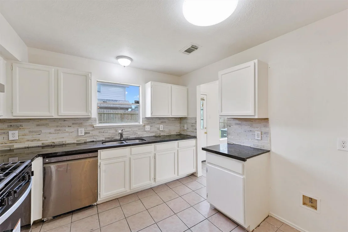 Photo of 11702 Evesborough Drive