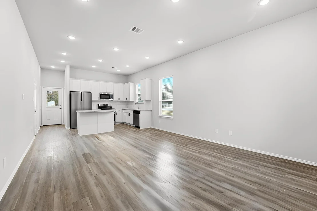 Photo of 15618 Sycamore Drive